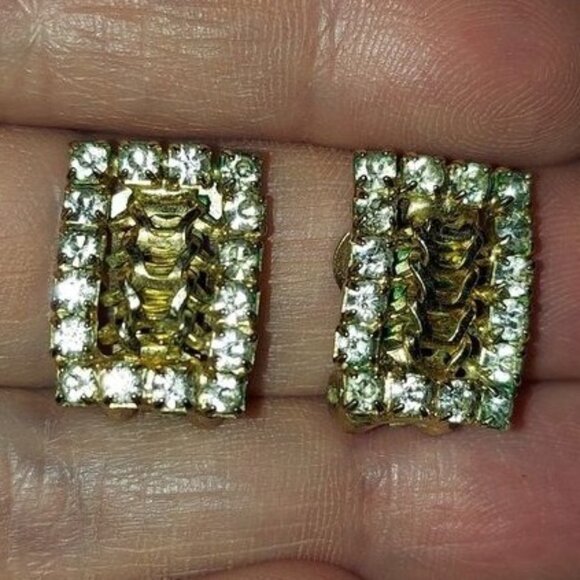 Vintage Hattie Carnegie Art Deco Goldtone Clip Earrings w/ Prong-Set Rhinestones - Picture 3 of 4